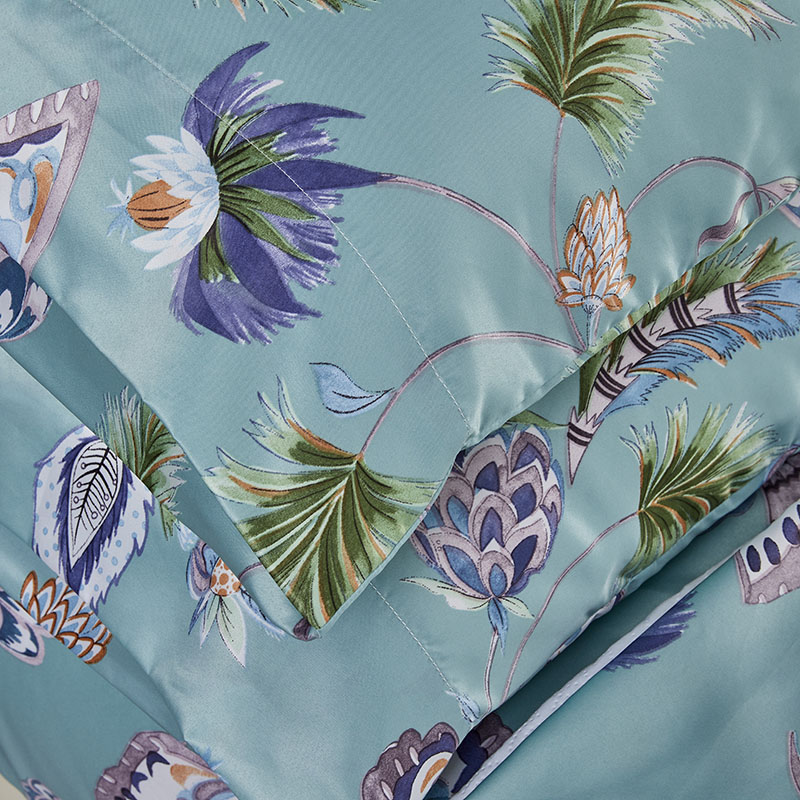 Polyester Brushed fabric Colorful floral pattern printing quilt cover pillowcase set bedding set for  family