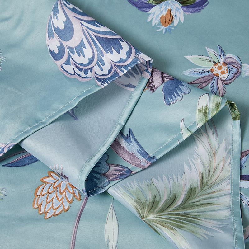Polyester Brushed fabric Colorful floral pattern printing quilt cover pillowcase set bedding set for  family