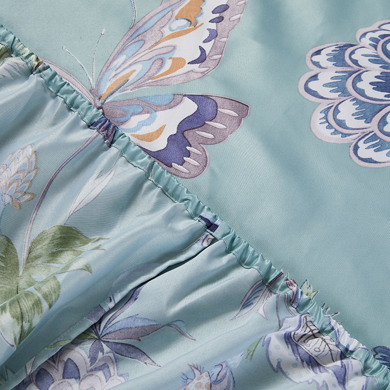 Polyester Brushed fabric Colorful floral pattern printing quilt cover pillowcase set bedding set for  family