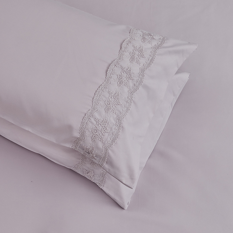 Lace Edge 100% Microfiber  Beautiful Bed Cover Bedding Duvet Cover Set