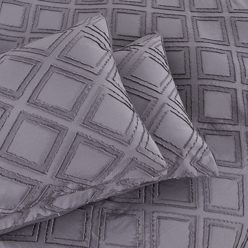 3 Piece Queen Bed Set All Season Luxury Breathable Microfiber Bedding Collection Cozy Comforter Set Soft Washable Geometric Pattern Grey Tufted with Shams