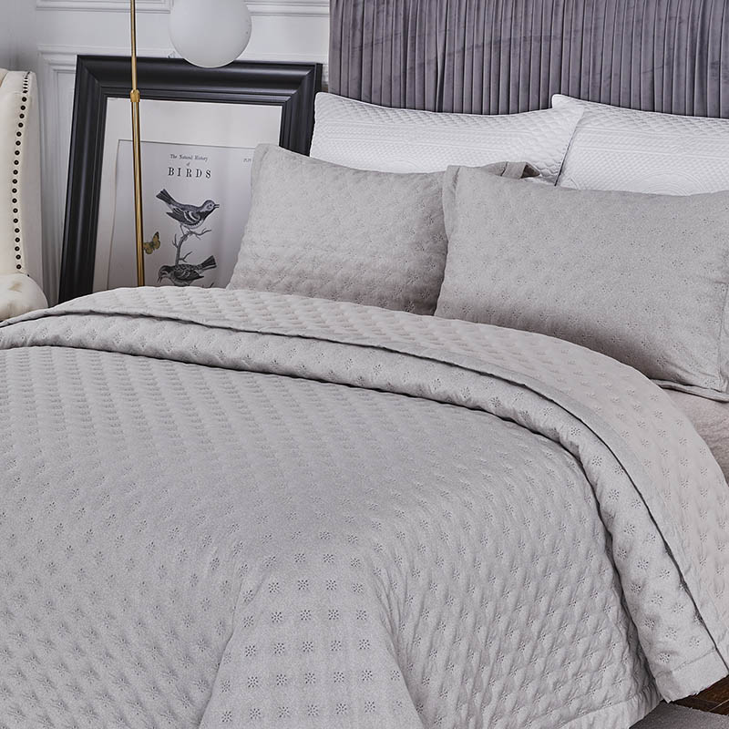 3pc Ultrasonic Embossed Solid Microfiber  Quilt Sets