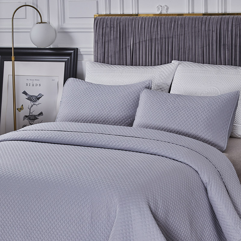 Solid color Light Grey Microfiber 3 Piece Coverlet Set Ultra Soft Luxurious Lightweight All Season Diamond Stitched