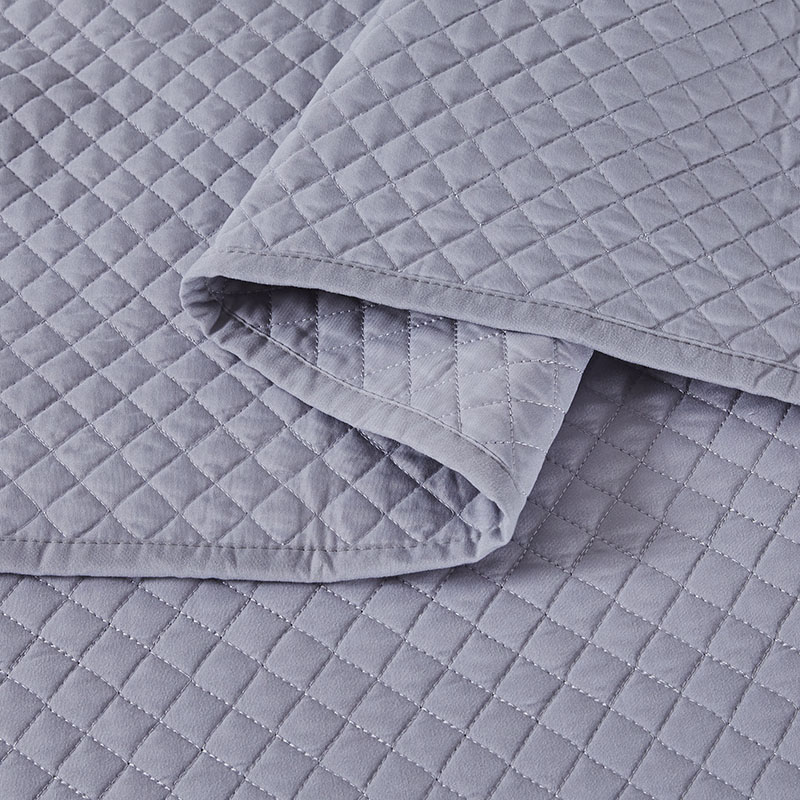 Solid color Light Grey Microfiber 3 Piece Coverlet Set Ultra Soft Luxurious Lightweight All Season Diamond Stitched