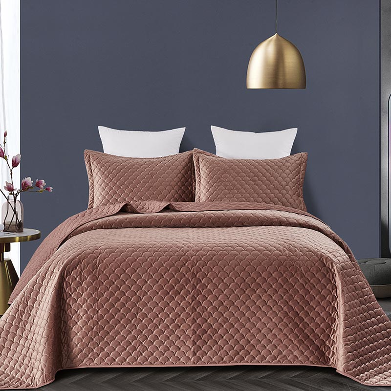 2020 polyester velvet custom printing UltrasonicPinsonic quilt set