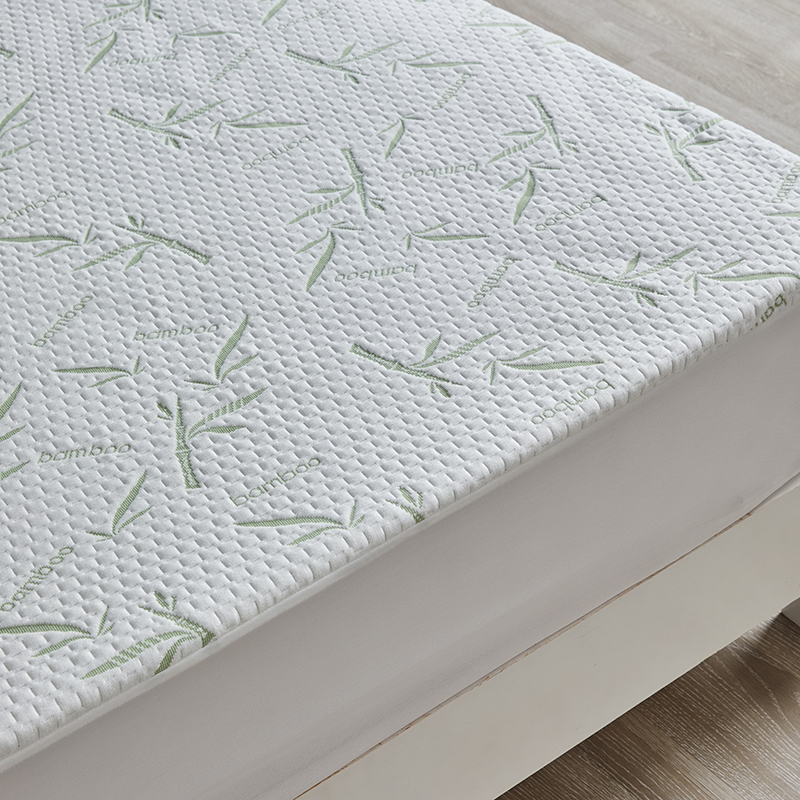 Bamboo Jacquard Fabric Hypoallergenic Waterproof Mattress Protector for Amazon