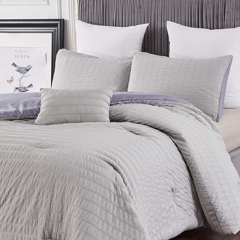 custom  luxury feather printed textured duvet cover bedding seersucker comforter sets