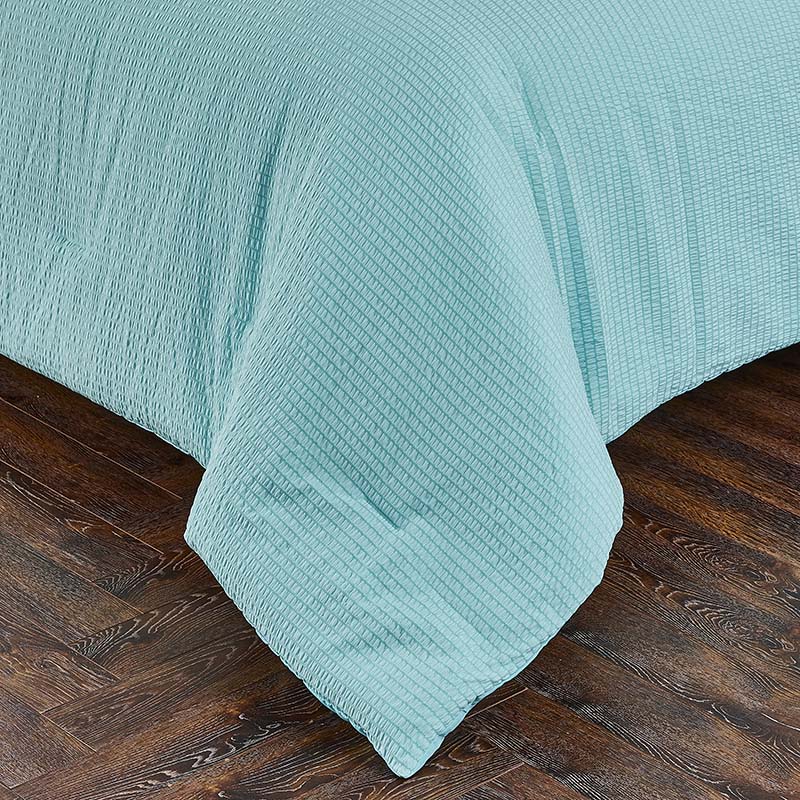 Top Seller  Stripes Seersucker 100% Polyester  Queen Size Bed Comforter For Winter