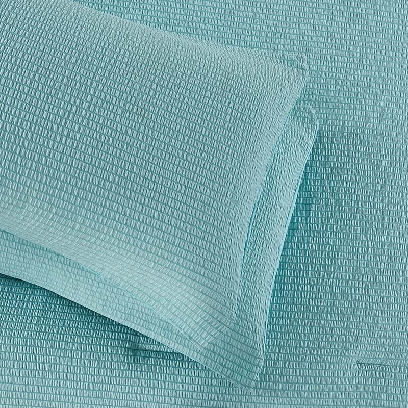 Top Seller  Stripes Seersucker 100% Polyester  Queen Size Bed Comforter For Winter